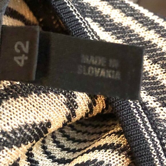 New ESCADA Y2K Vintage Geometric Knit Top Sleeveless Mock-neck M MSRP $400 - Picture 8 of 10